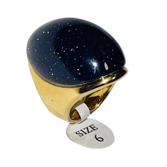 FASHION JEWELRY RING GOLD/ BLUE GLOW GEMSTONE COLOR STAINLESS STEEL SIZE SIX (6) - Picture 1 of 7